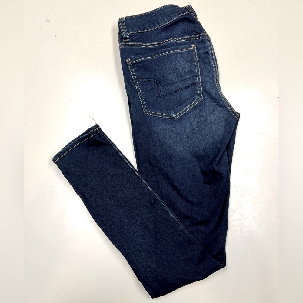 Size 8 American Eagle skinny jeans